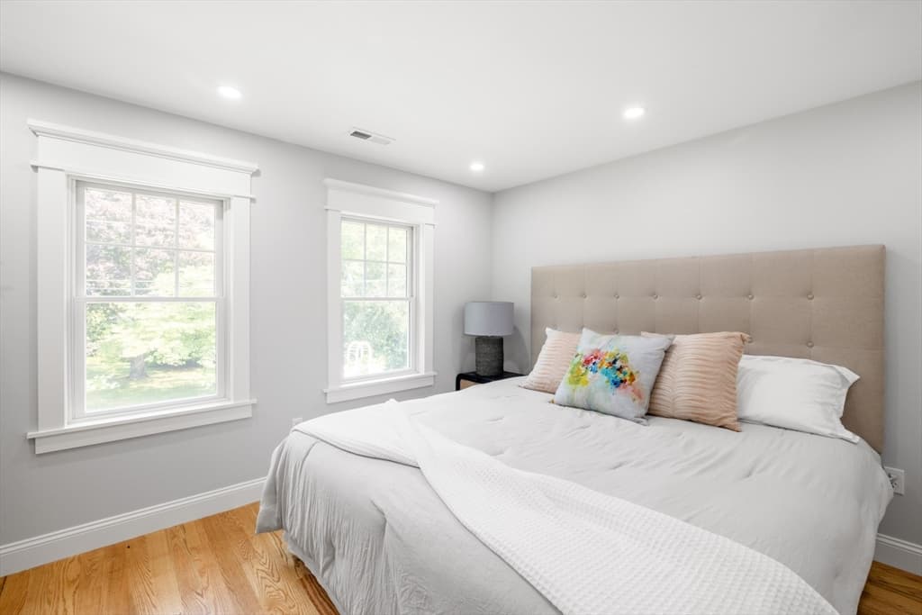 5 Pinetree Lane, Tisbury MA 02568 photo 9