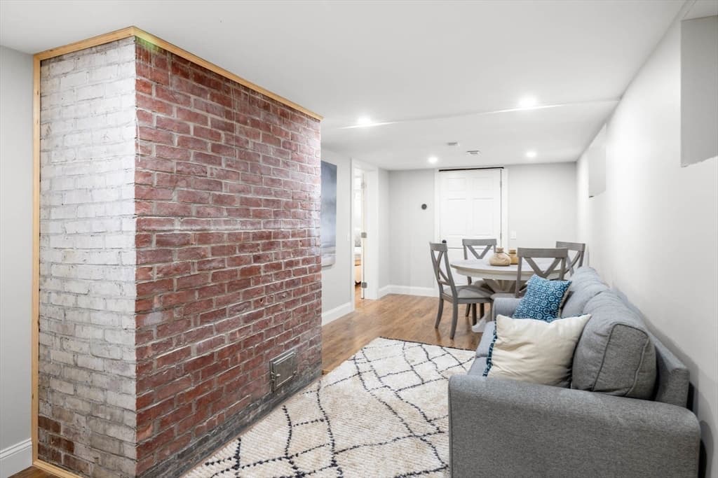 5 Pinetree Lane, Tisbury MA 02568 photo 14