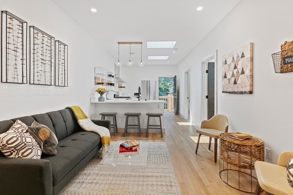 Condominium at 43 Wordsworth St # 3, Boston MA 02128, Boston, photo 2 of 32