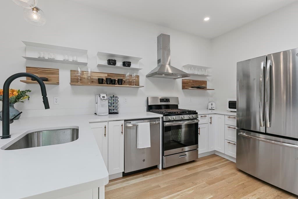 Condominium at 43 Wordsworth St # 3, Boston MA 02128, Boston, photo 8 of 32