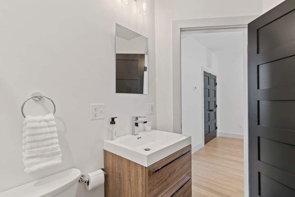 Condominium at 43 Wordsworth St # 3, Boston MA 02128, Boston, photo 21 of 32