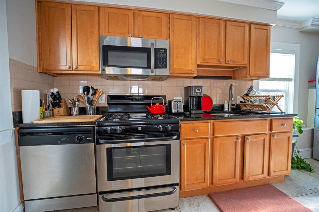 Condominium at 5 Norwood Ave # 2, Somerville MA 02145, photo 5 of 13