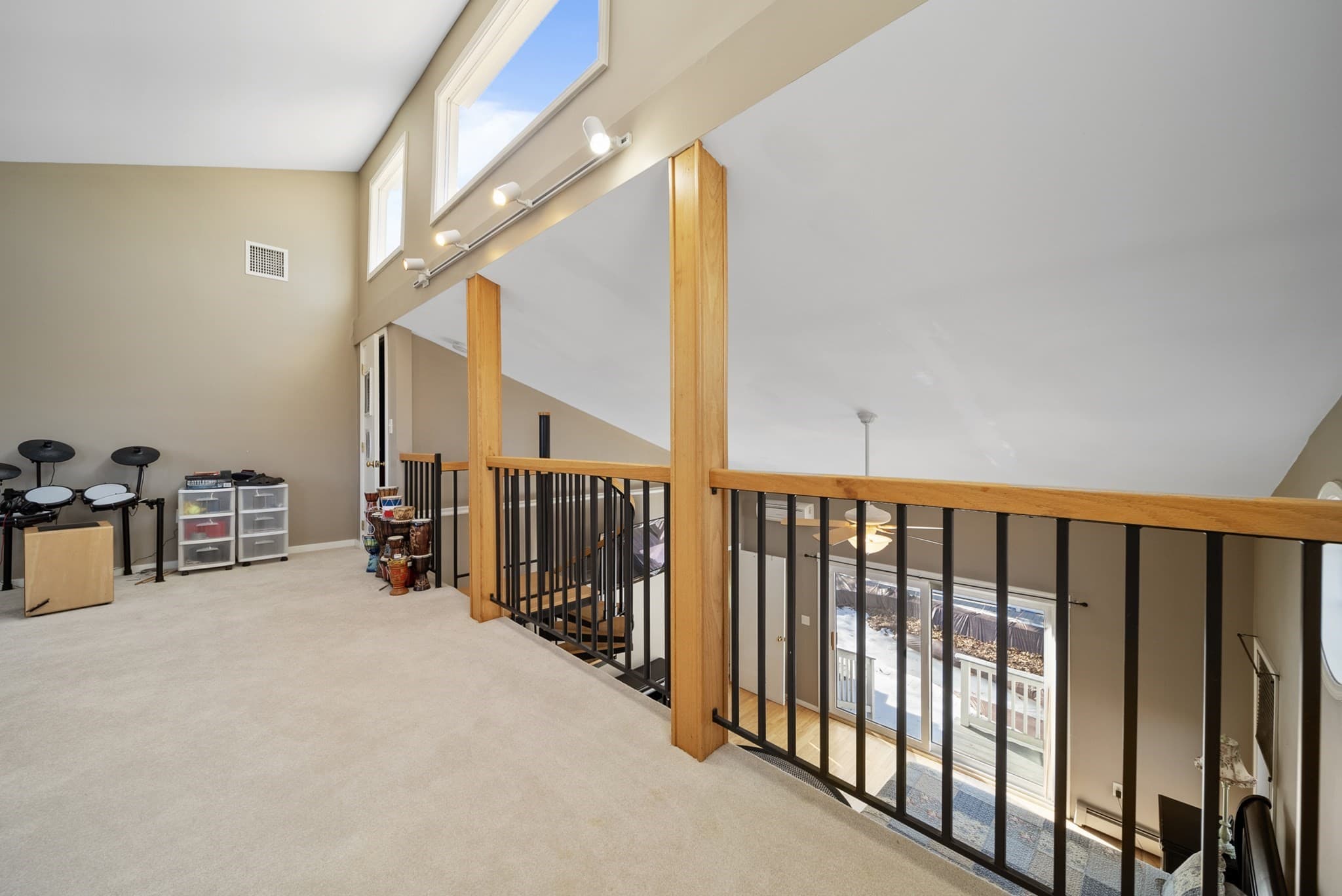 Single Family Residence at 2 Remington Court, Derry NH 03038, Derry, photo 14 of 39