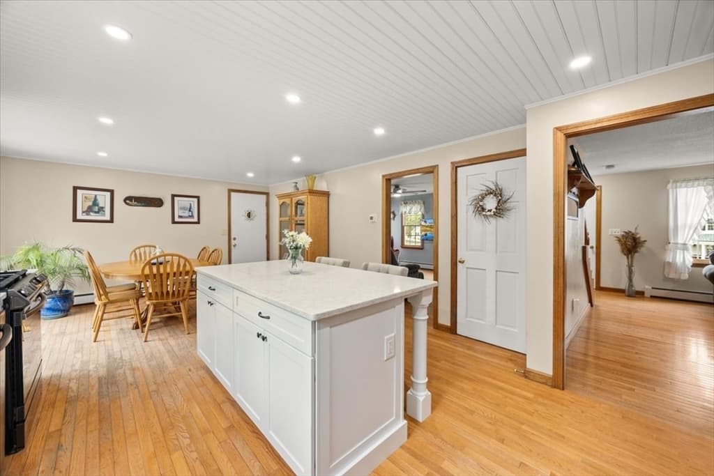 Single Family Residence at 34 Windsor Way, Mashpee MA 02649, Mashpee, photo 13 of 39