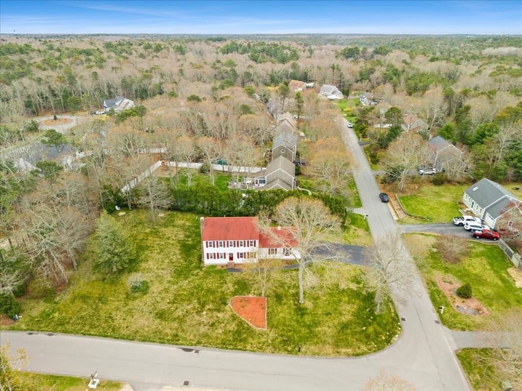 Single Family Residence at 34 Windsor Way, Mashpee MA 02649, Mashpee, photo 7 of 39