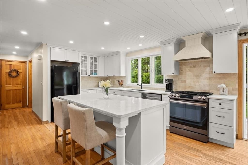 Single Family Residence at 34 Windsor Way, Mashpee MA 02649, Mashpee, photo 10 of 39