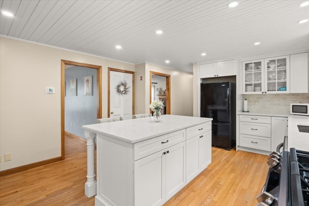 Single Family Residence at 34 Windsor Way, Mashpee MA 02649, Mashpee, photo 11 of 39