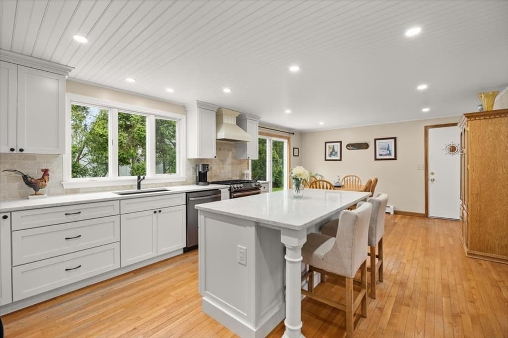 Single Family Residence at 34 Windsor Way, Mashpee MA 02649, Mashpee, photo 8 of 39