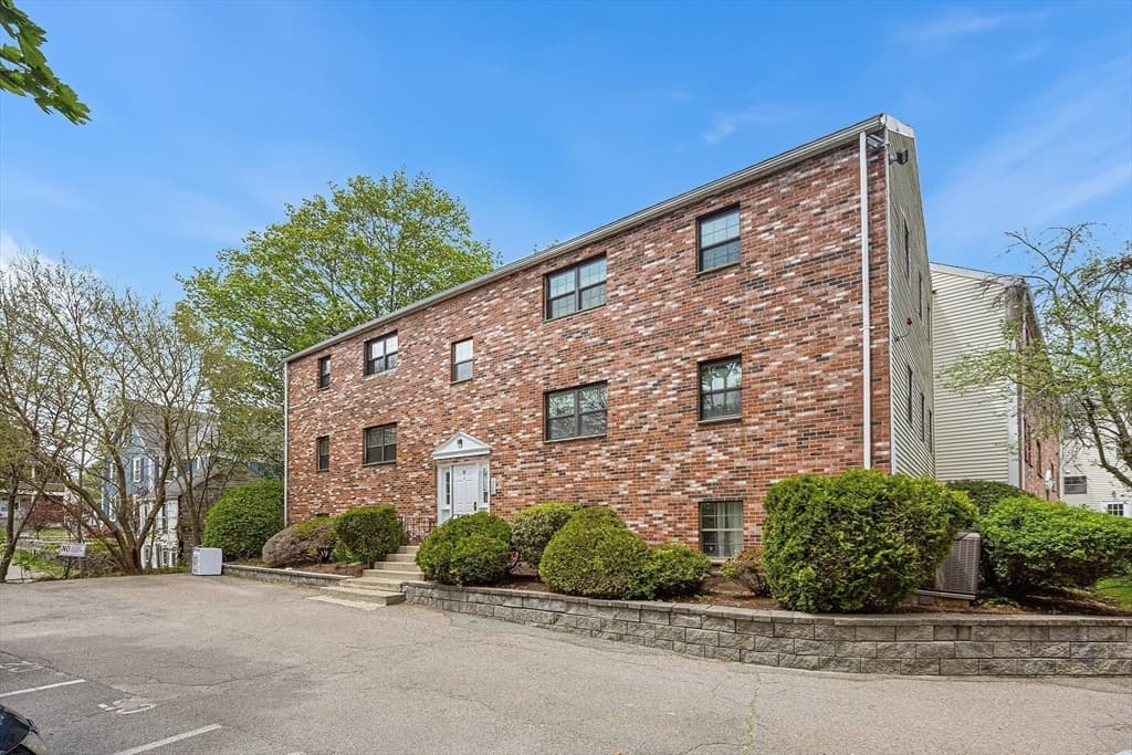 Condominium at 8 Jackson St # C4, Quincy MA 02169, photo 24 of 26
