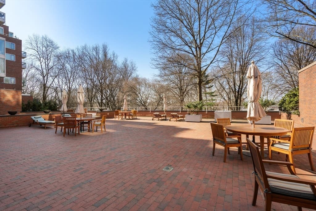 Condominium at 975 Memorial Drive # 406, Cambridge MA 02138, Cambridge, photo 29 of 39