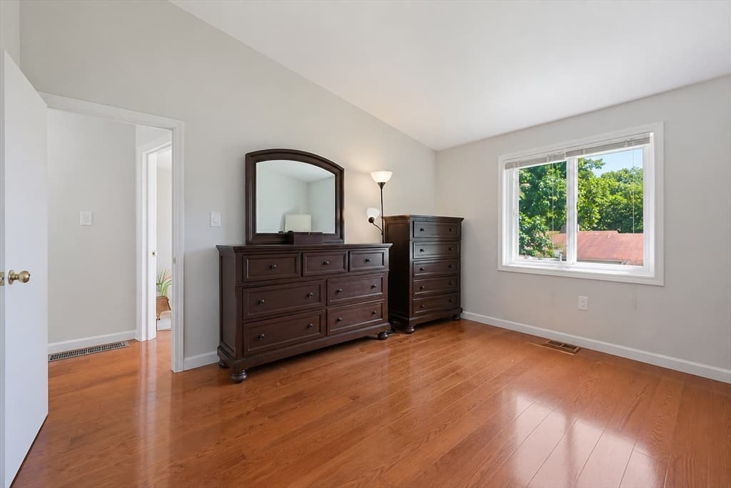 Condominium at 36 Nottingham Rd # 36, Grafton MA 01519, Grafton, photo 27 of 41