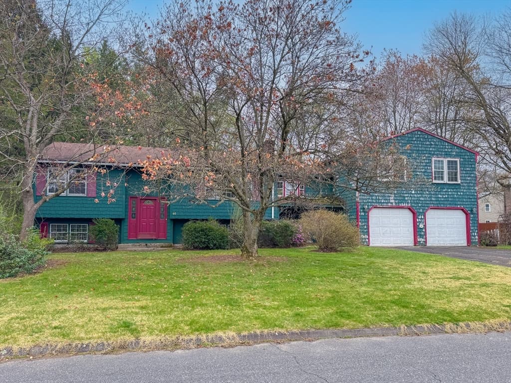 60 White Fox Rd, Agawam MA 01030
