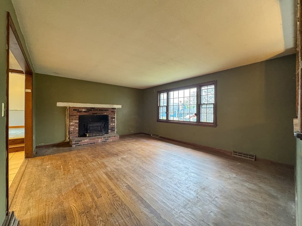 60 White Fox Rd, Agawam MA 01030 photo 9