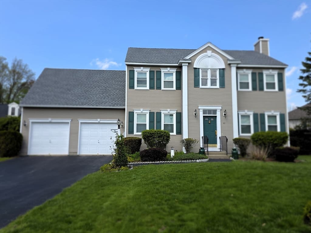 41 Juniperwood Dr, Haverhill MA 01832
