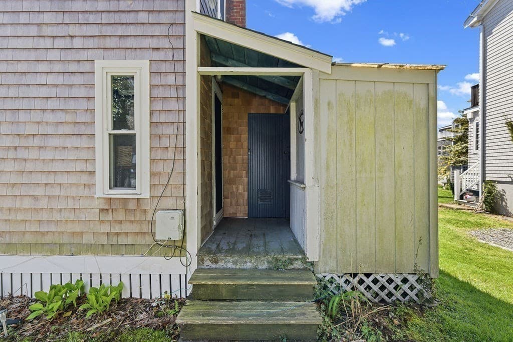 Single Family Residence at 17 Island St, Mattapoisett MA 02739, Mattapoisett, photo 22 of 29
