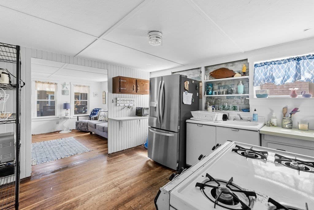 Single Family Residence at 17 Island St, Mattapoisett MA 02739, Mattapoisett, photo 14 of 29