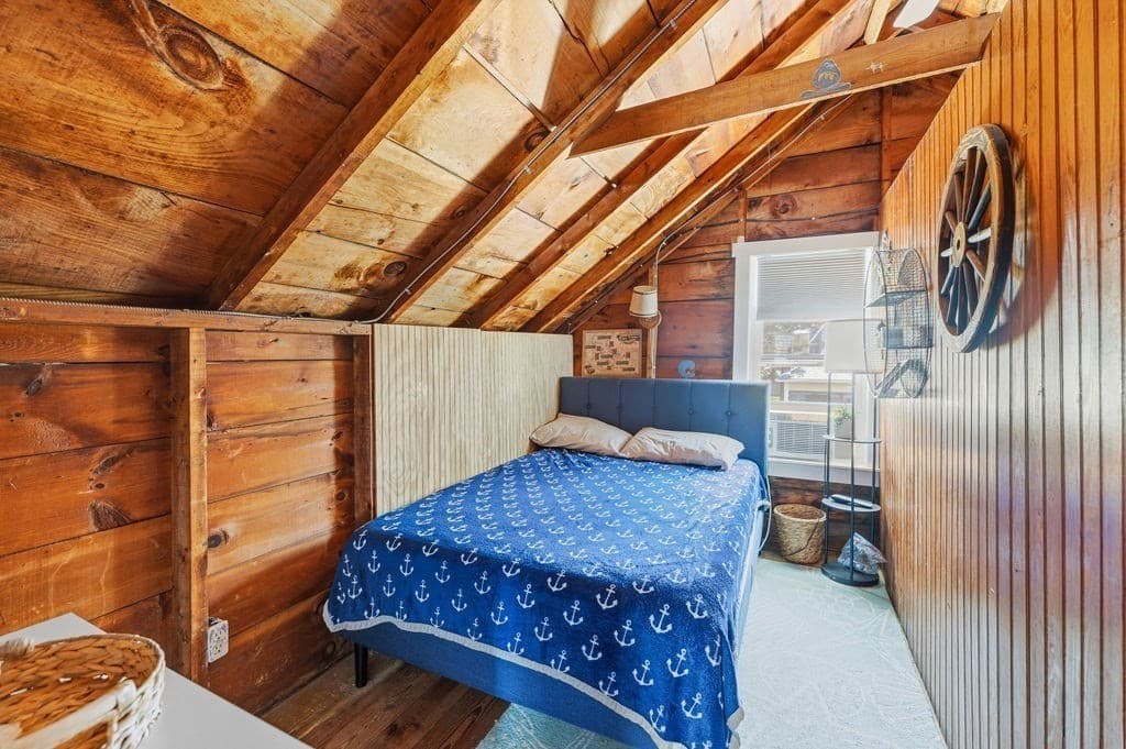 Single Family Residence at 17 Island St, Mattapoisett MA 02739, Mattapoisett, photo 19 of 29