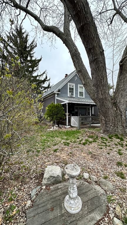 13 Collins St, Salisbury MA 01952