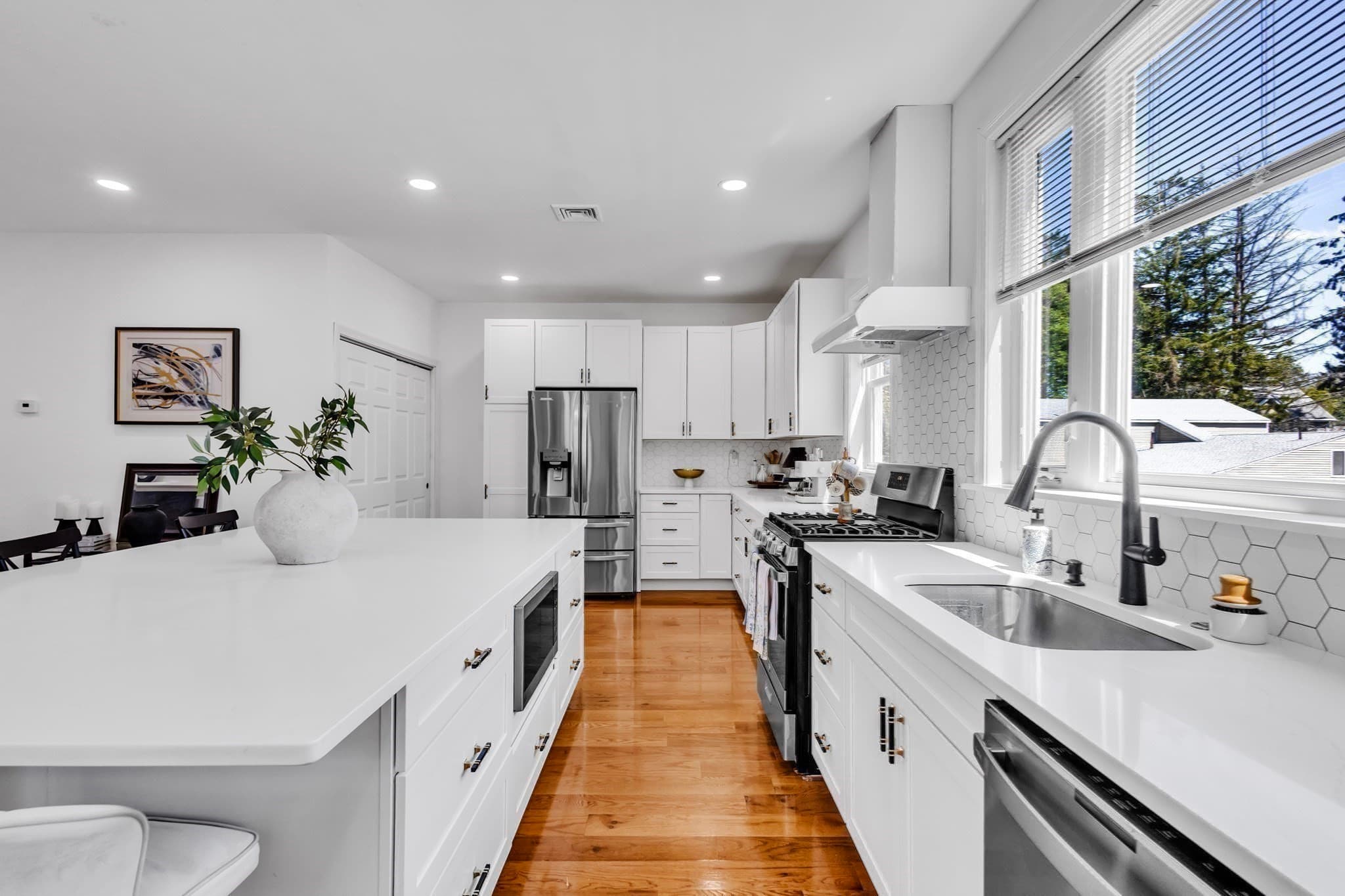 86 Chandler St, Marlborough MA 01752