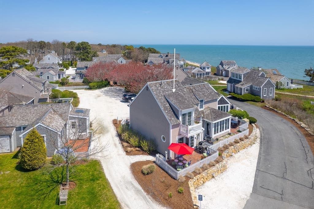 4 Race Point Rd # 4, Mashpee MA 02649