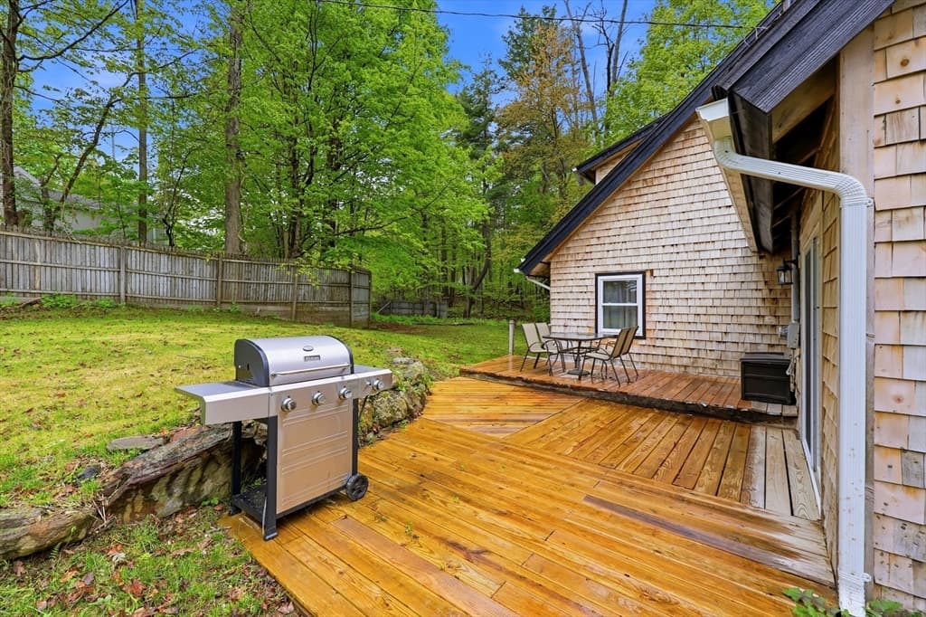 Single Family Residence at 64 S Cottage Rd, Holland MA 01521, photo 25 of 34