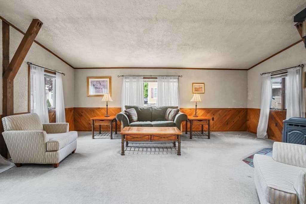 122 S Walker St, Lowell MA 01851 photo 21