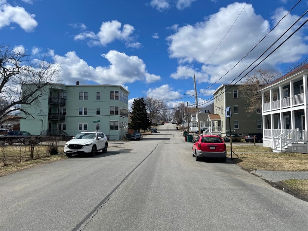 87 Lafayette St, Lowell MA 01854 photo 7