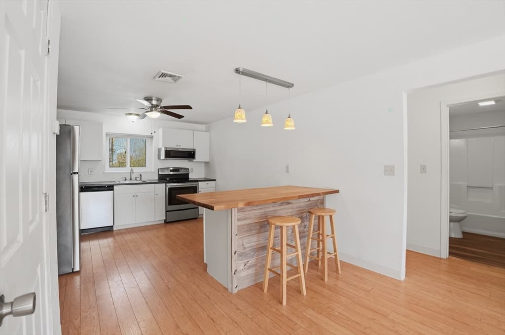 5455 North Main Street # 3D, Fall River MA 02720 photo 7
