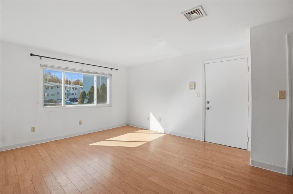 5455 North Main Street # 3D, Fall River MA 02720 photo 3