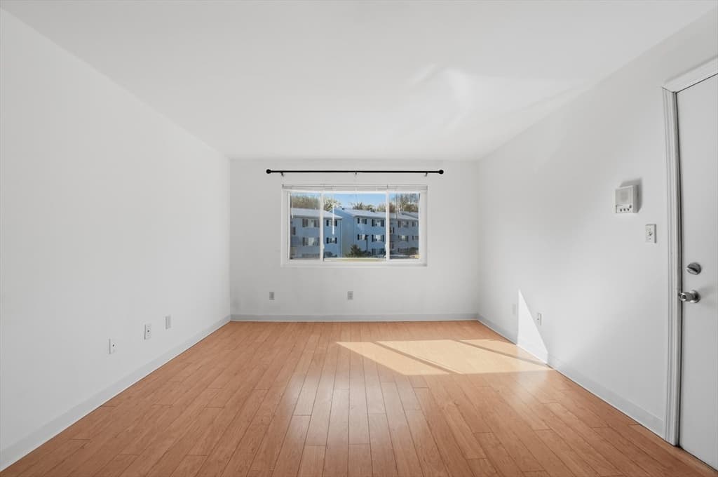 5455 North Main Street # 3D, Fall River MA 02720 photo 9