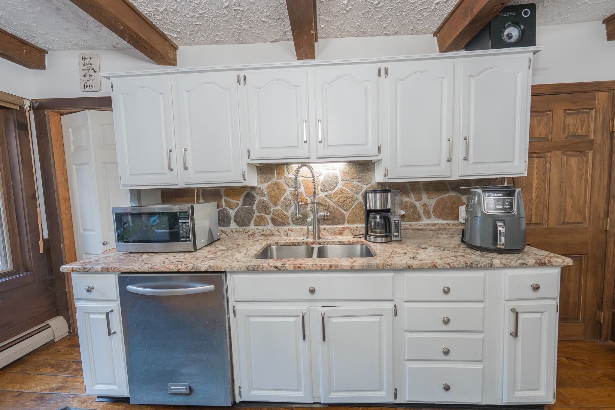 Single Family Residence at 257 Ashby State Rd, Fitchburg MA 01420, photo 13 of 30