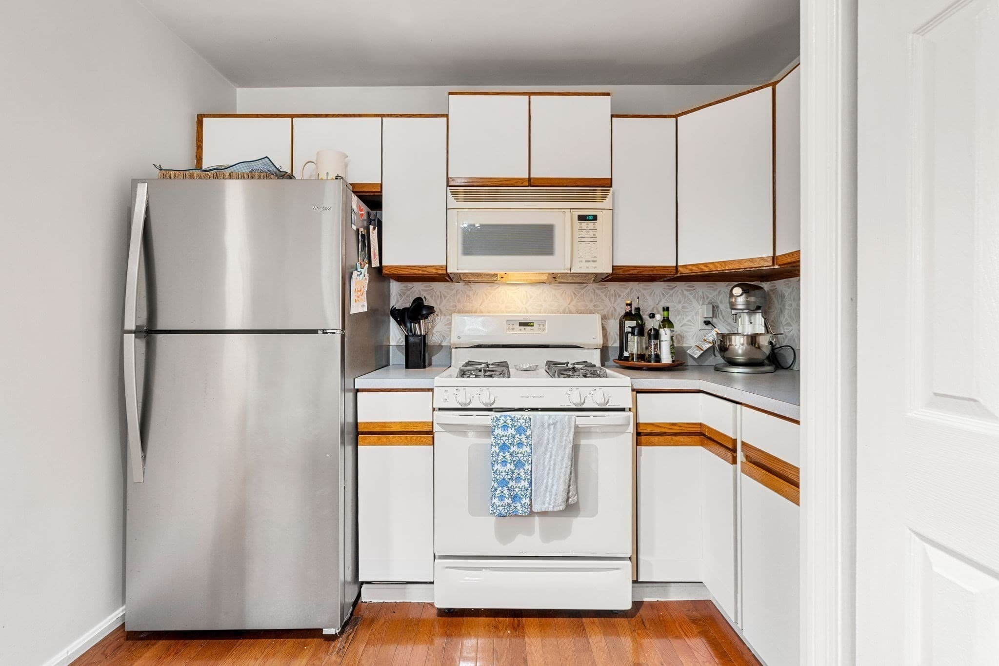 2 Family - 2 Units Up/Down at 652 E 2nd St, Boston MA 02127, photo 8 of 28