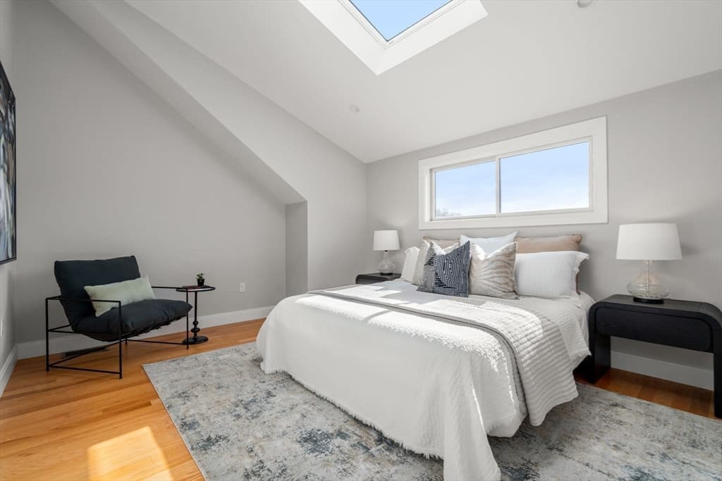Condominium at 123-125 Centre St, Boston MA 02124, Boston, photo 2 of 41