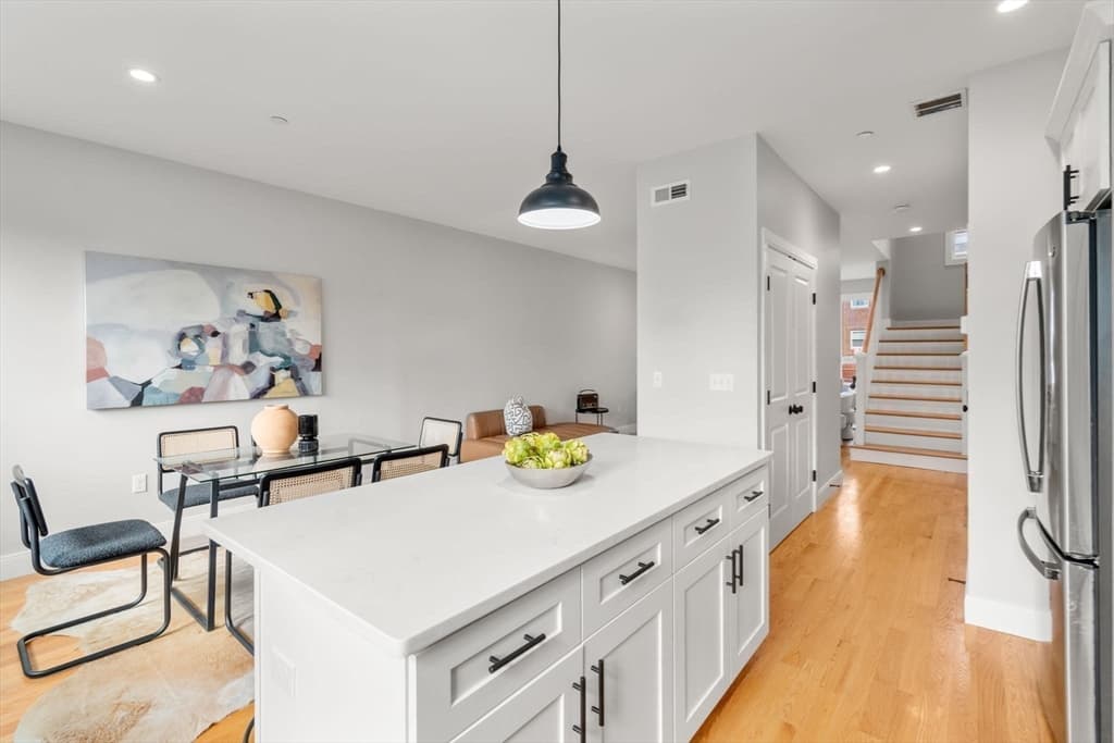 Condominium at 123-125 Centre St, Boston MA 02124, Boston, photo 12 of 41
