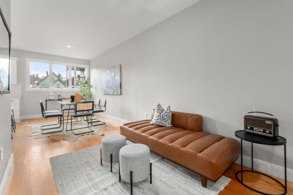 Condominium at 123-125 Centre St, Boston MA 02124, Boston, photo 18 of 41