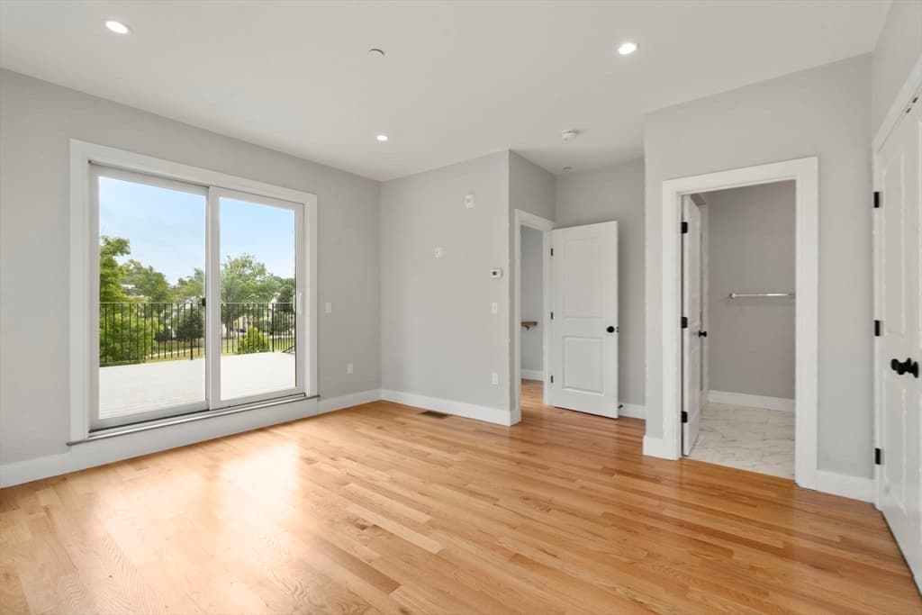 Condominium at 123-125 Centre St, Boston MA 02124, Boston, photo 12 of 38