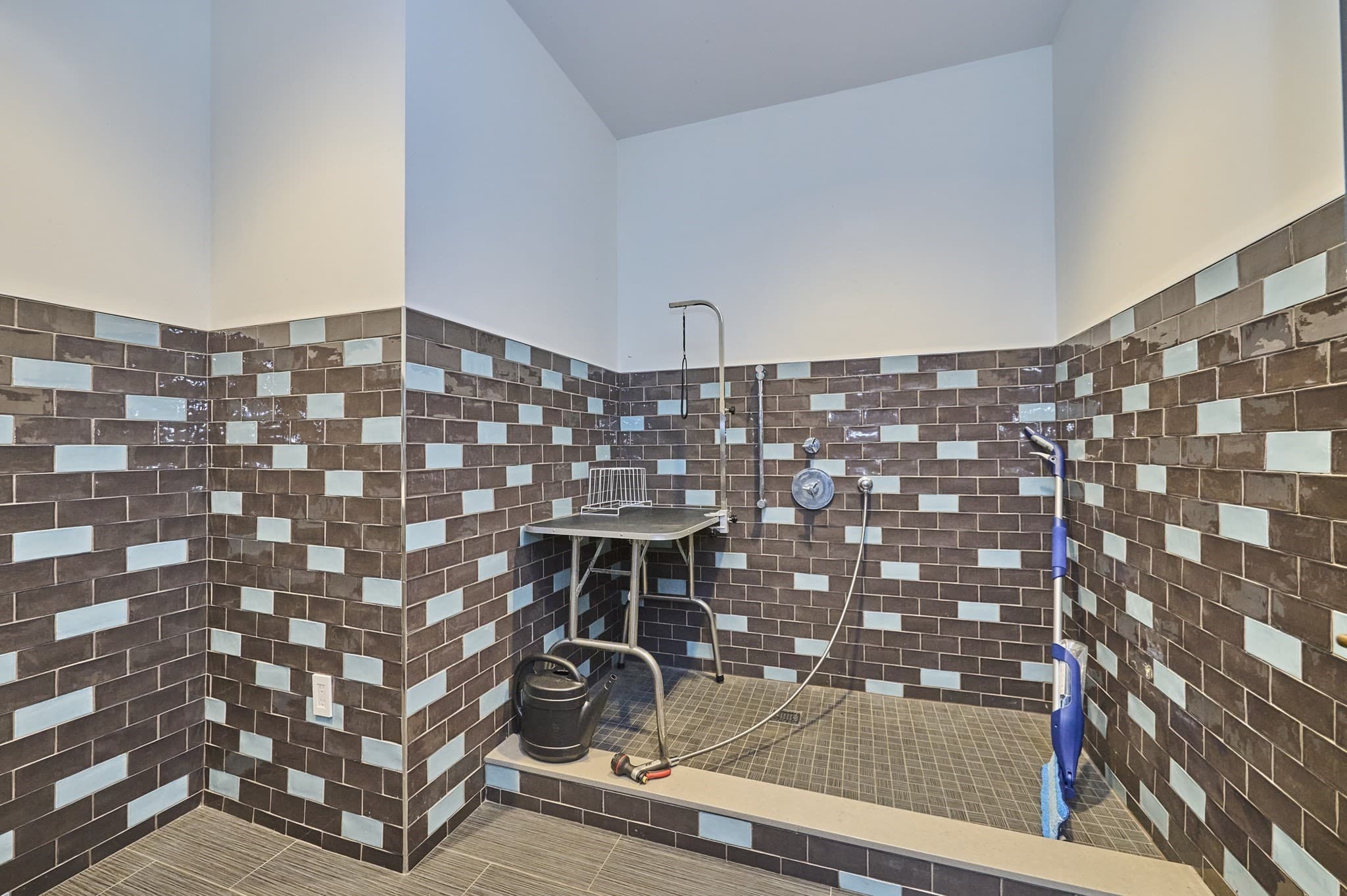 Condominium at 140 Shawmut Ave # 1B, Boston MA 02118, photo 18 of 20