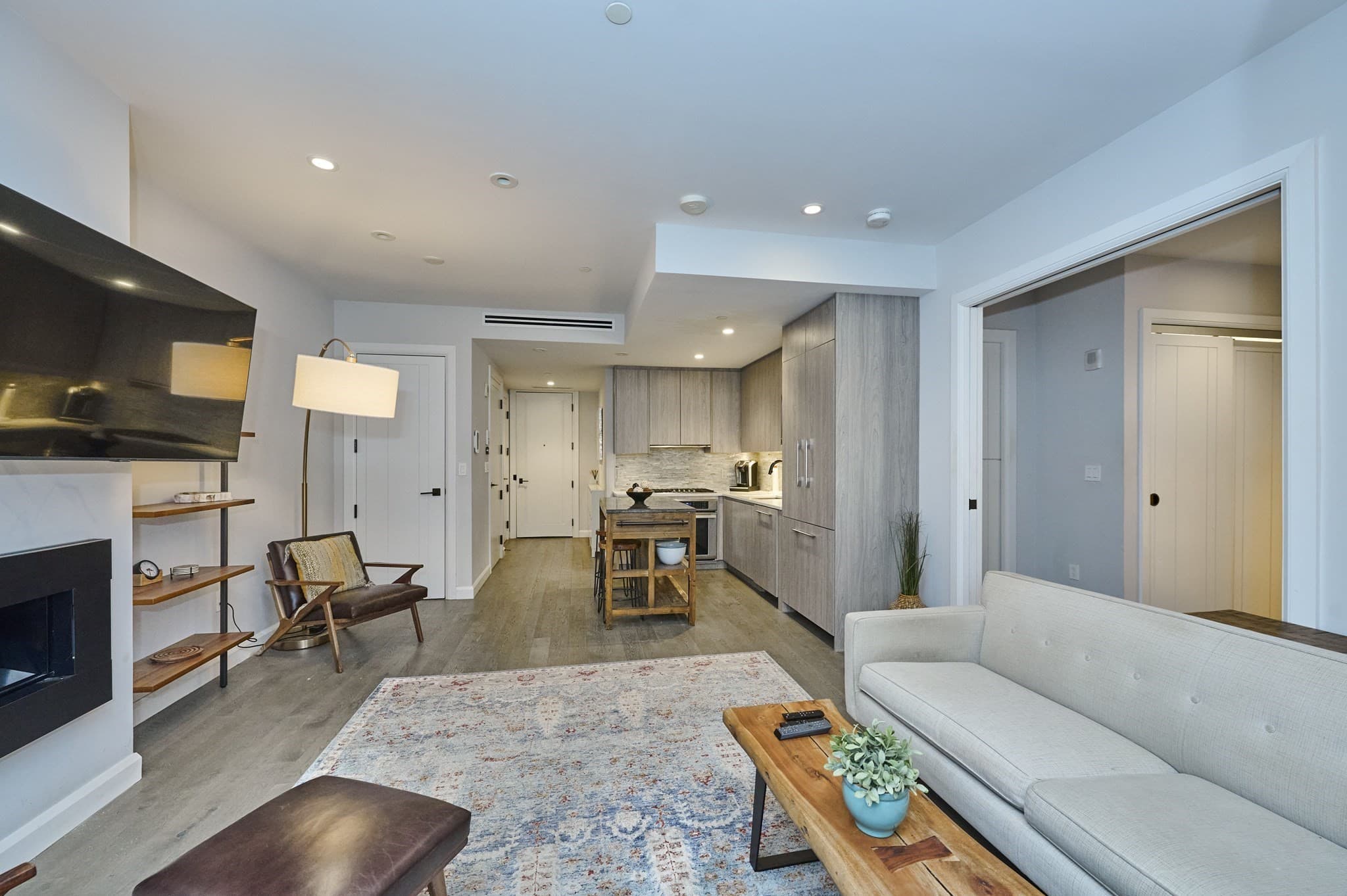 Condominium at 140 Shawmut Ave # 1B, Boston MA 02118, photo 8 of 20
