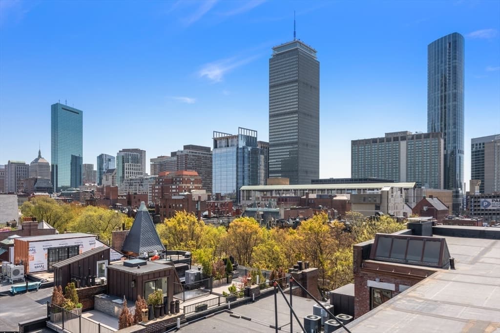 Condominium at 333 Commonwealth Ave # 14, Boston MA 02115, photo 17 of 20