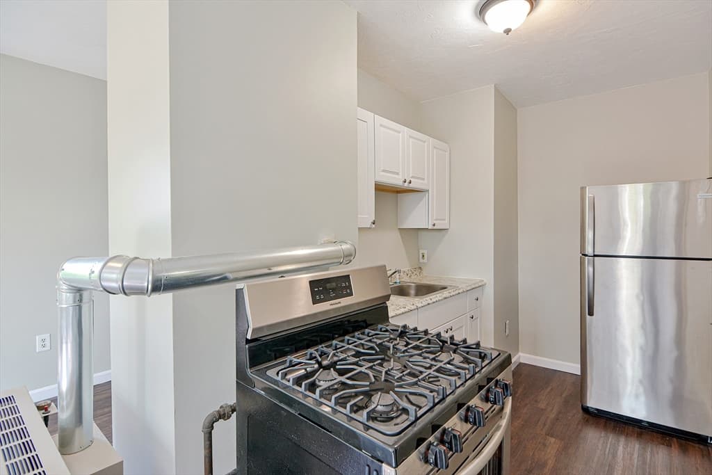 28 Prescott St, Leominster MA 01453 photo 7