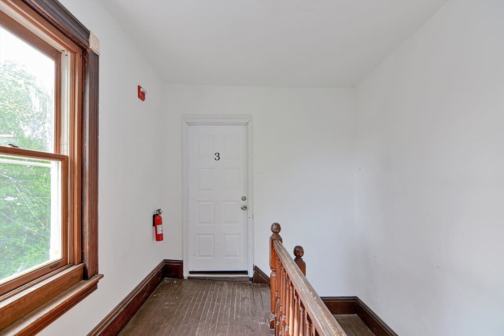 28 Prescott St, Leominster MA 01453 photo 15