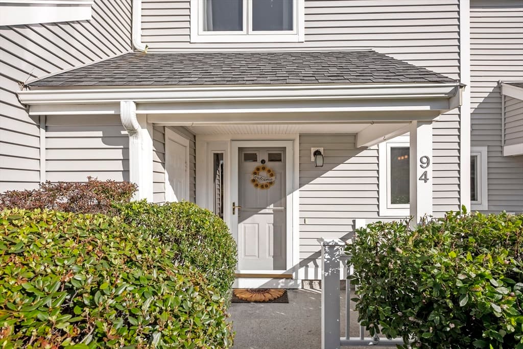 Condominium at 94 Westcliff Dr # 94, Plymouth MA 02360, Plymouth, photo 3 of 42