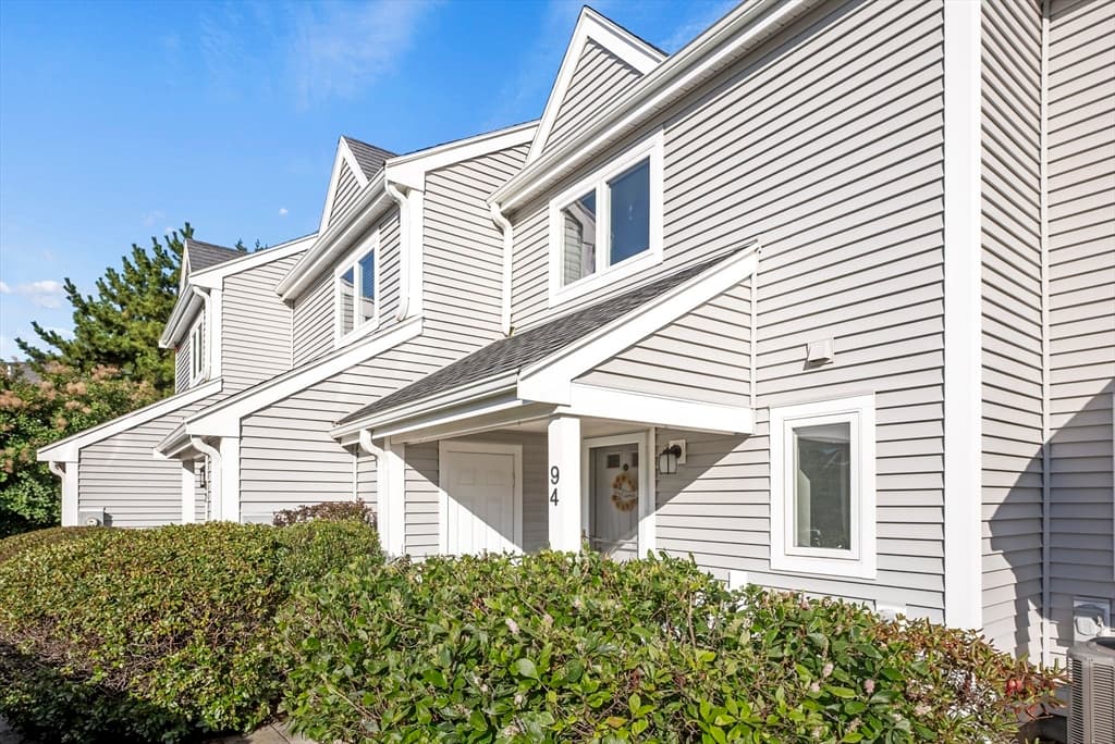 Condominium at 94 Westcliff Dr # 94, Plymouth MA 02360, Plymouth, photo 4 of 42