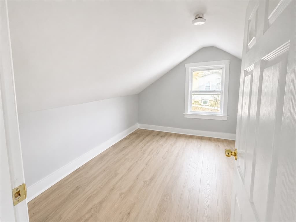 9 Winthrop, Worcester MA 01604 photo 16