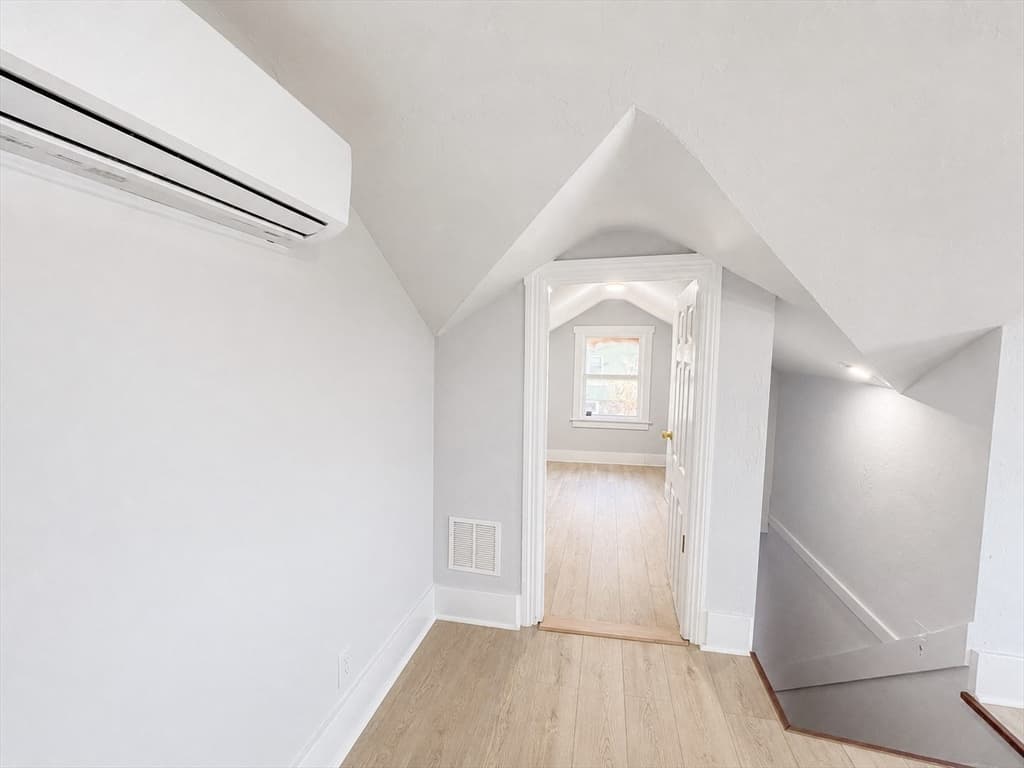 9 Winthrop, Worcester MA 01604 photo 20
