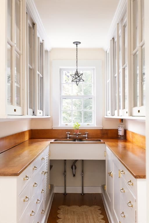 Single Family Residence at 401 Heath Street, Brookline MA 02467, Brookline, photo 9 of 27