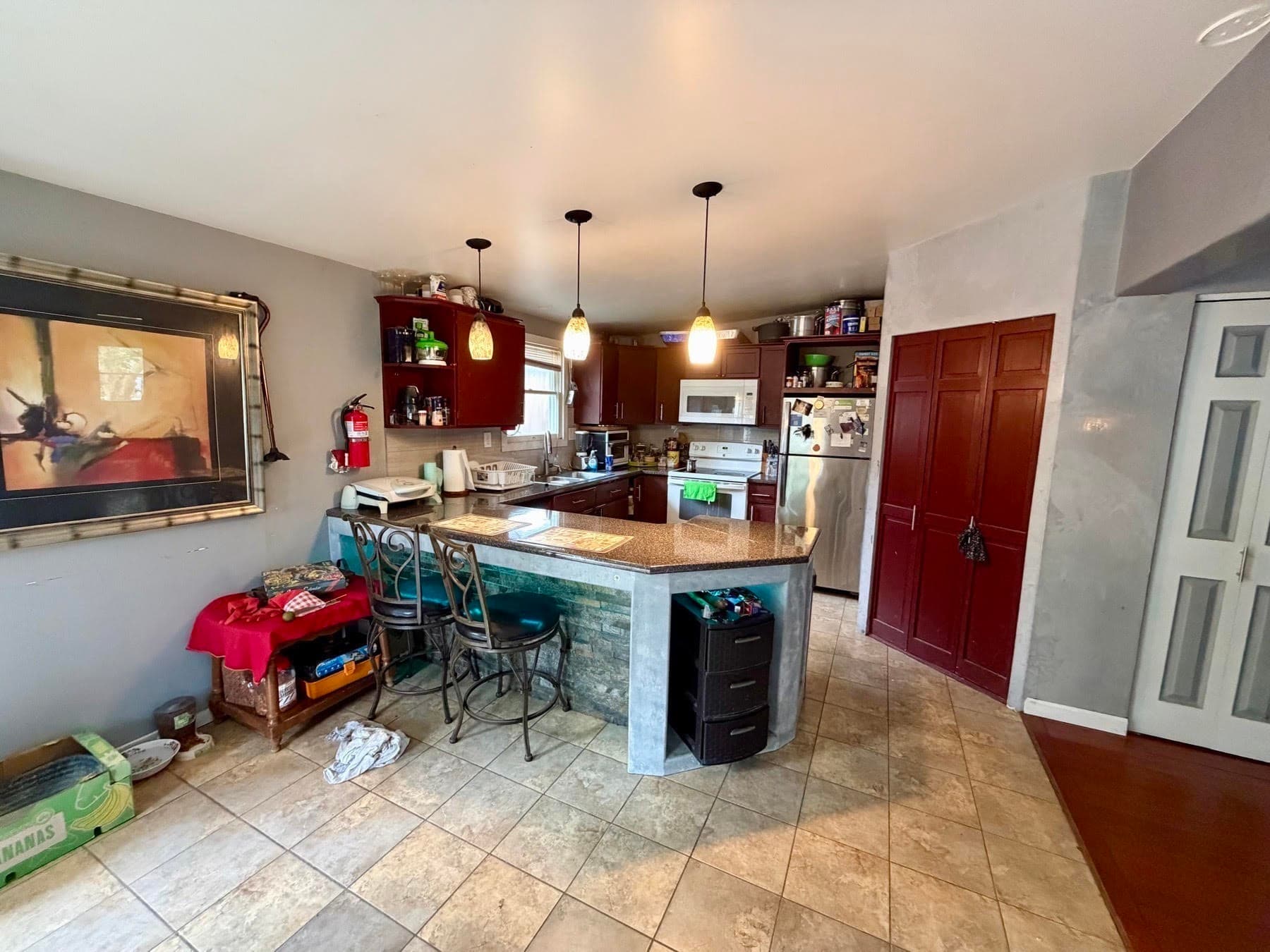 3 Family at 827-831 Armory St, Springfield MA 01107, Springfield, photo 5 of 27