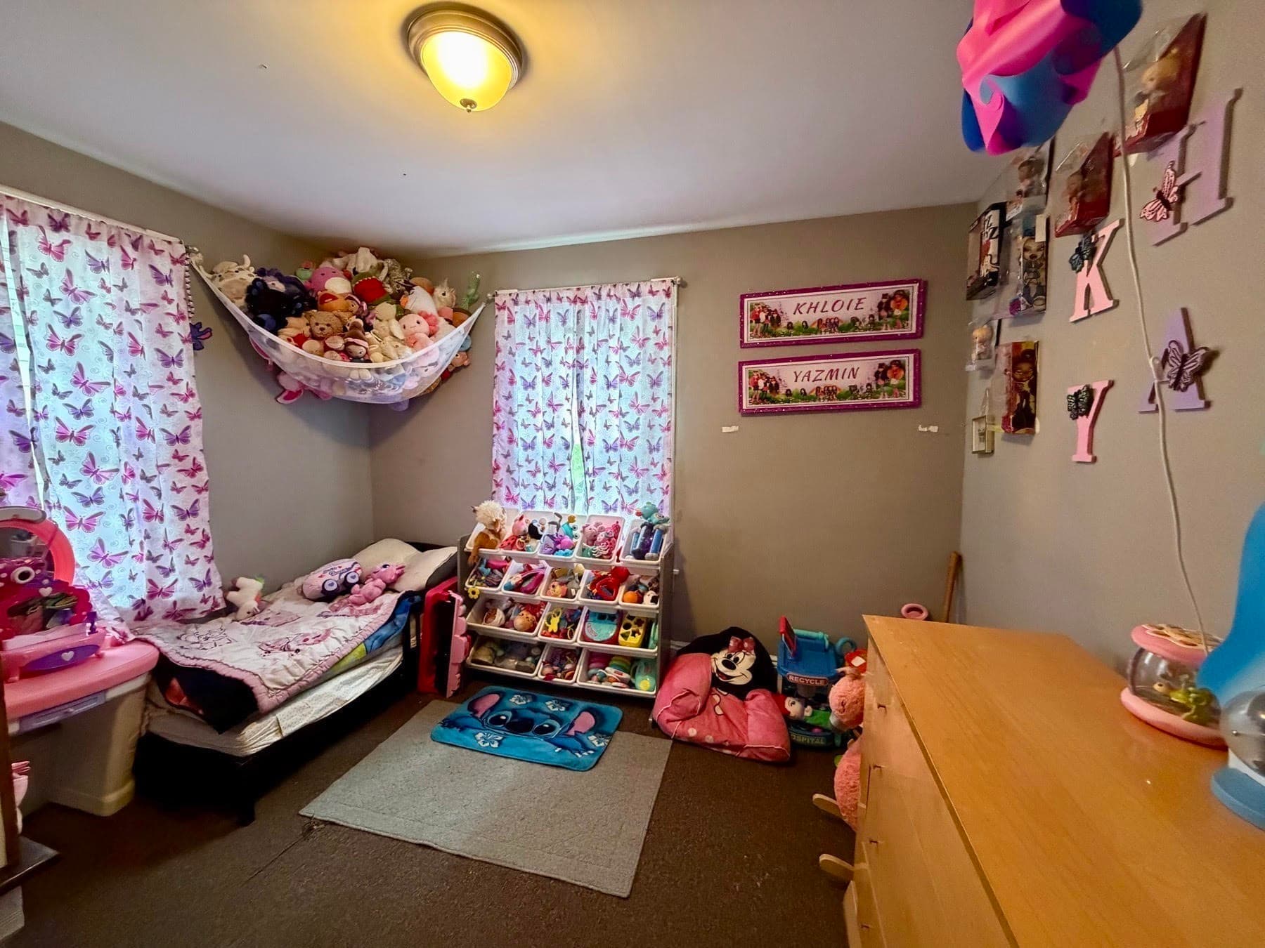 3 Family at 827-831 Armory St, Springfield MA 01107, Springfield, photo 15 of 27