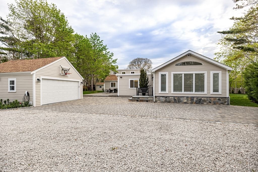 Single Family Residence at 2 Ernst Way, Harwich MA 02645, Harwich, photo 3 of 42
