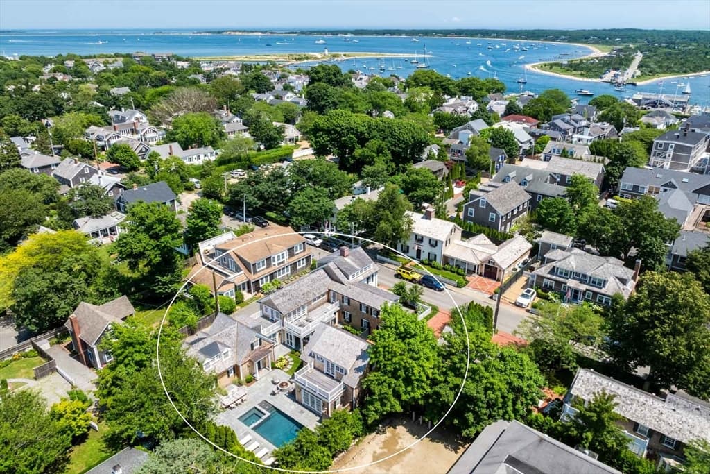 56 North Summer Street, Edgartown MA 02539 photo 4